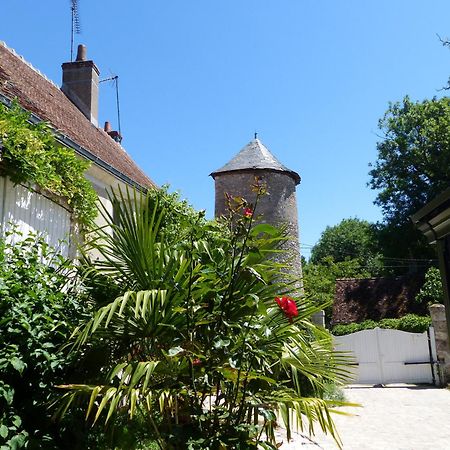 Gite De La Tour De Loire - 65 M2 Au Pied D'Une Tour De Gue Du 17Eme Siecle Mer Zewnętrze zdjęcie