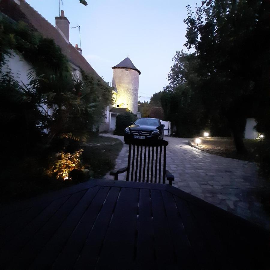 Gite De La Tour De Loire - 65 M2 Au Pied D'Une Tour De Gue Du 17Eme Siecle Mer Zewnętrze zdjęcie
