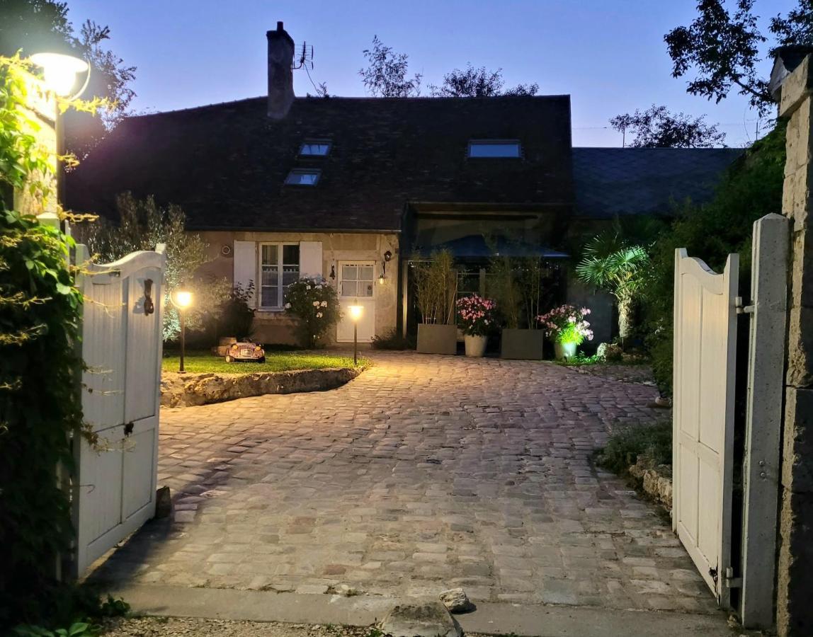 Gite De La Tour De Loire - 65 M2 Au Pied D'Une Tour De Gue Du 17Eme Siecle Mer Zewnętrze zdjęcie