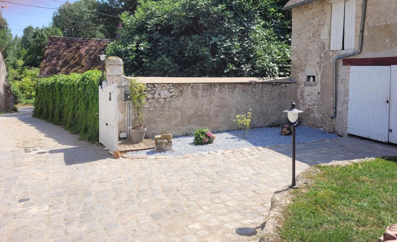 Gite De La Tour De Loire - 65 M2 Au Pied D'Une Tour De Gue Du 17Eme Siecle Mer Zewnętrze zdjęcie
