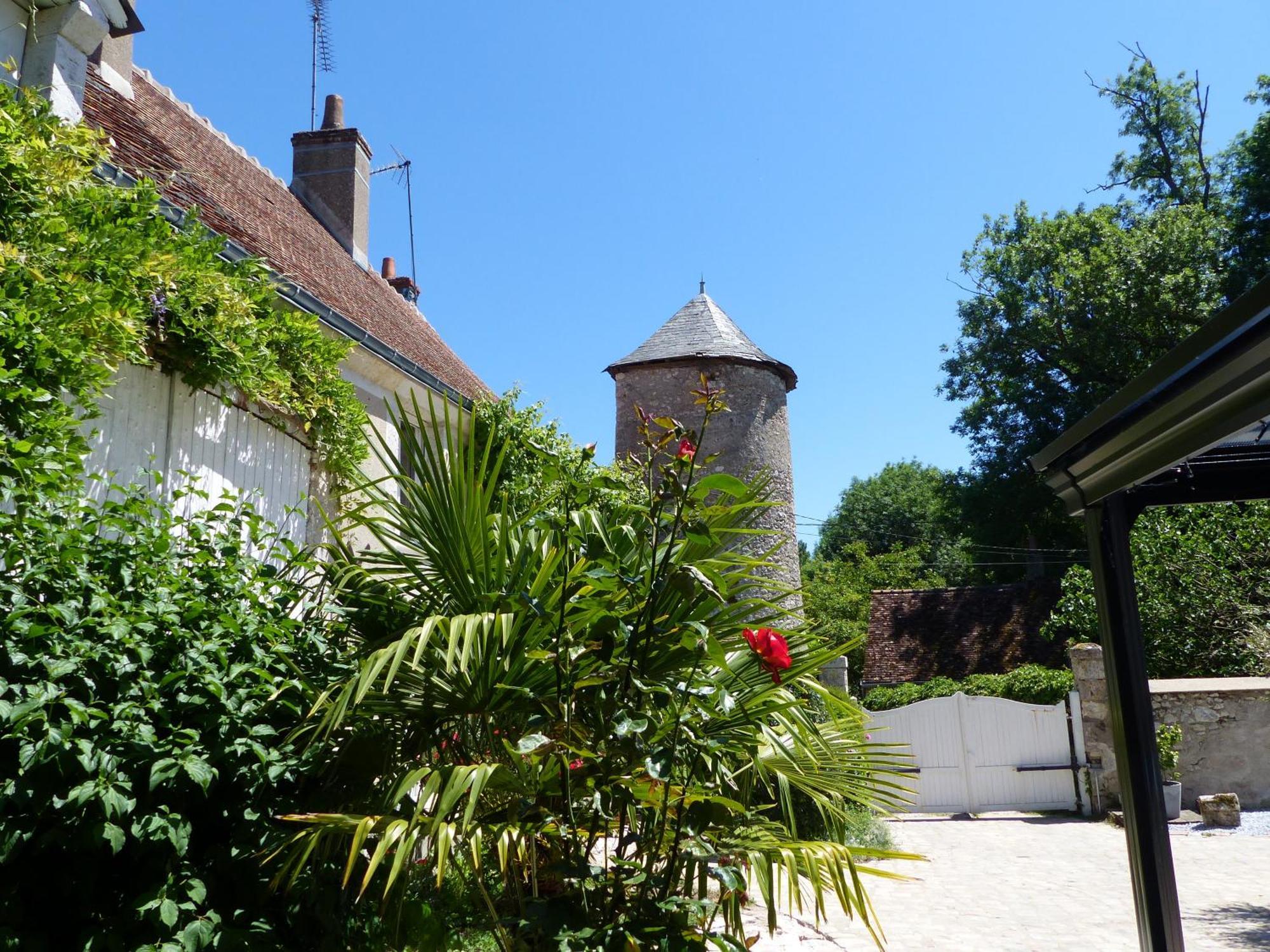 Gite De La Tour De Loire - 65 M2 Au Pied D'Une Tour De Gue Du 17Eme Siecle Mer Zewnętrze zdjęcie